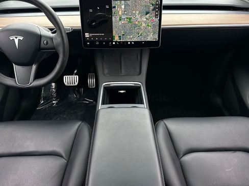 Used 2023 Tesla Model Y Performance AWD/4WD image 4