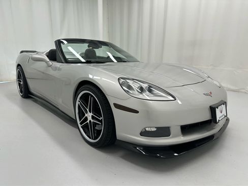 Used 2007 Chevrolet Corvette Convertible w/ Preferred Equipment Group RWD image 1