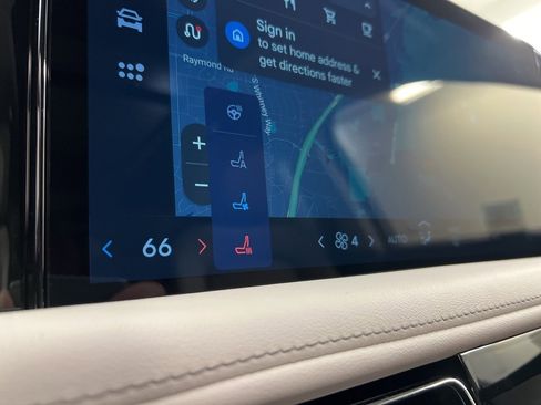 New 2026 Lincoln Aviator AWD image 13