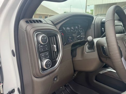 Used 2020 GMC Sierra 1500 SLT w/ SLT Premium Package AWD/4WD image 21