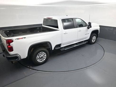 Used 2025 Chevrolet Silverado 2500 LT w/ Convenience Package image 40