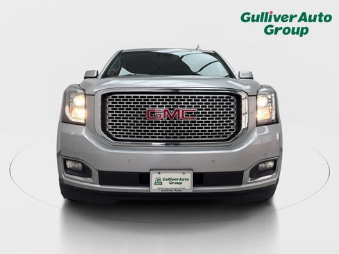 Used 2017 GMC Yukon Denali w/ Open Road Package AWD/4WD image 14