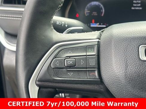 Certified 2022 Jeep Grand Cherokee L Laredo w/ Luxury Tech Group I AWD/4WD image 29