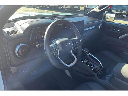 Used 2025 Chevrolet Colorado Z71 w/ Technology Package image 15