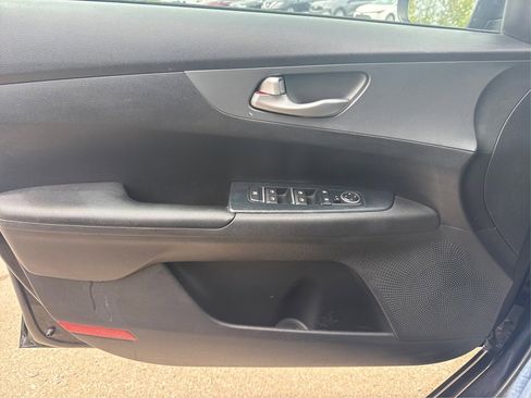 Used 2020 Kia Forte Sedan FWD image 24