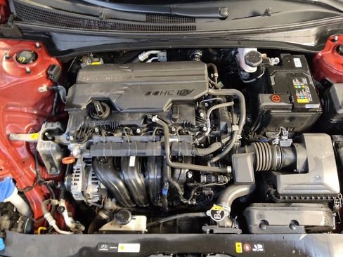 Used 2024 Hyundai Elantra SEL image 30