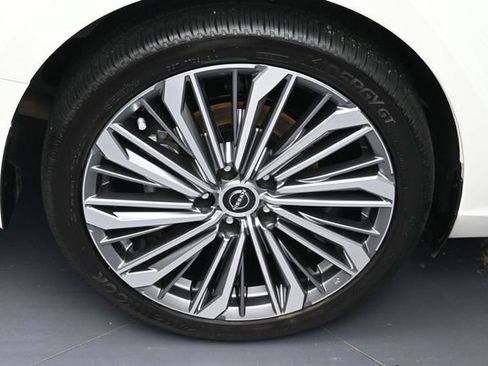 Used 2025 Nissan Altima 2.5 SL FWD image 5