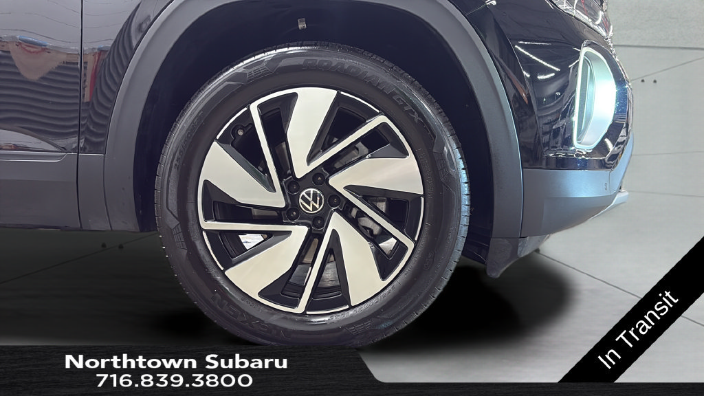 Used 2025 Volkswagen Atlas SE AWD/4WD image 24
