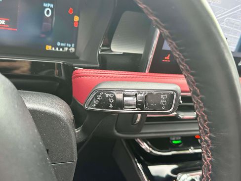 Used 2023 Lincoln Corsair Reserve w/ Equipment Group 201A image 23