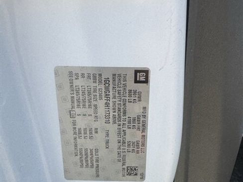 Used 2017 Chevrolet Express 2500 RWD image 20