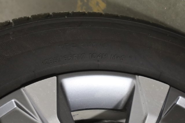 Used 2025 Chevrolet Equinox LT FWD image 37