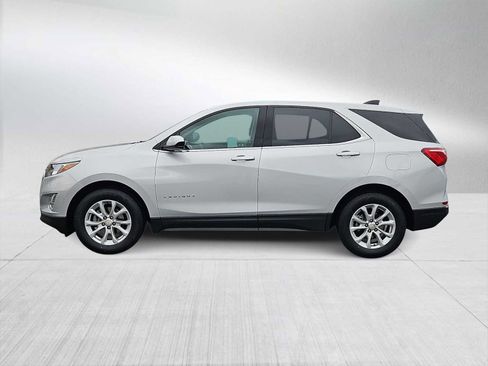 Used 2020 Chevrolet Equinox LT w/ LPO, Floor Liner Package image 5