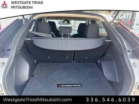 Used 2024 Mitsubishi Eclipse Cross LE AWD/4WD image 6