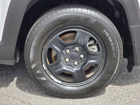 Used 2019 Jeep Renegade Sport FWD image 20