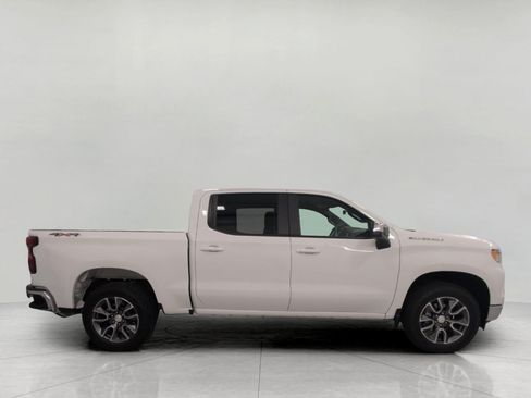 Used 2024 Chevrolet Silverado 1500 LT AWD/4WD image 12