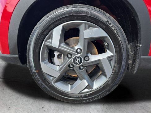 Used 2023 Hyundai Venue SEL FWD image 28