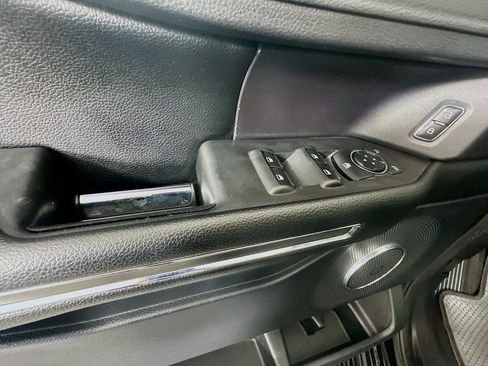 Used 2020 Ford Expedition XLT w/ Equipment Group 201A AWD/4WD image 23