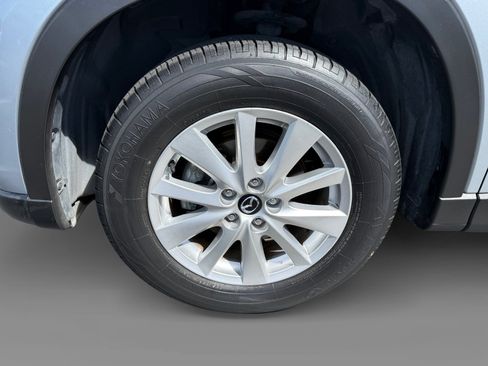Used 2016 MAZDA CX-5 Touring w/ Bose/Moonroof Package FWD image 9