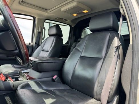 Used 2008 Cadillac Escalade EXT AWD/4WD image 6