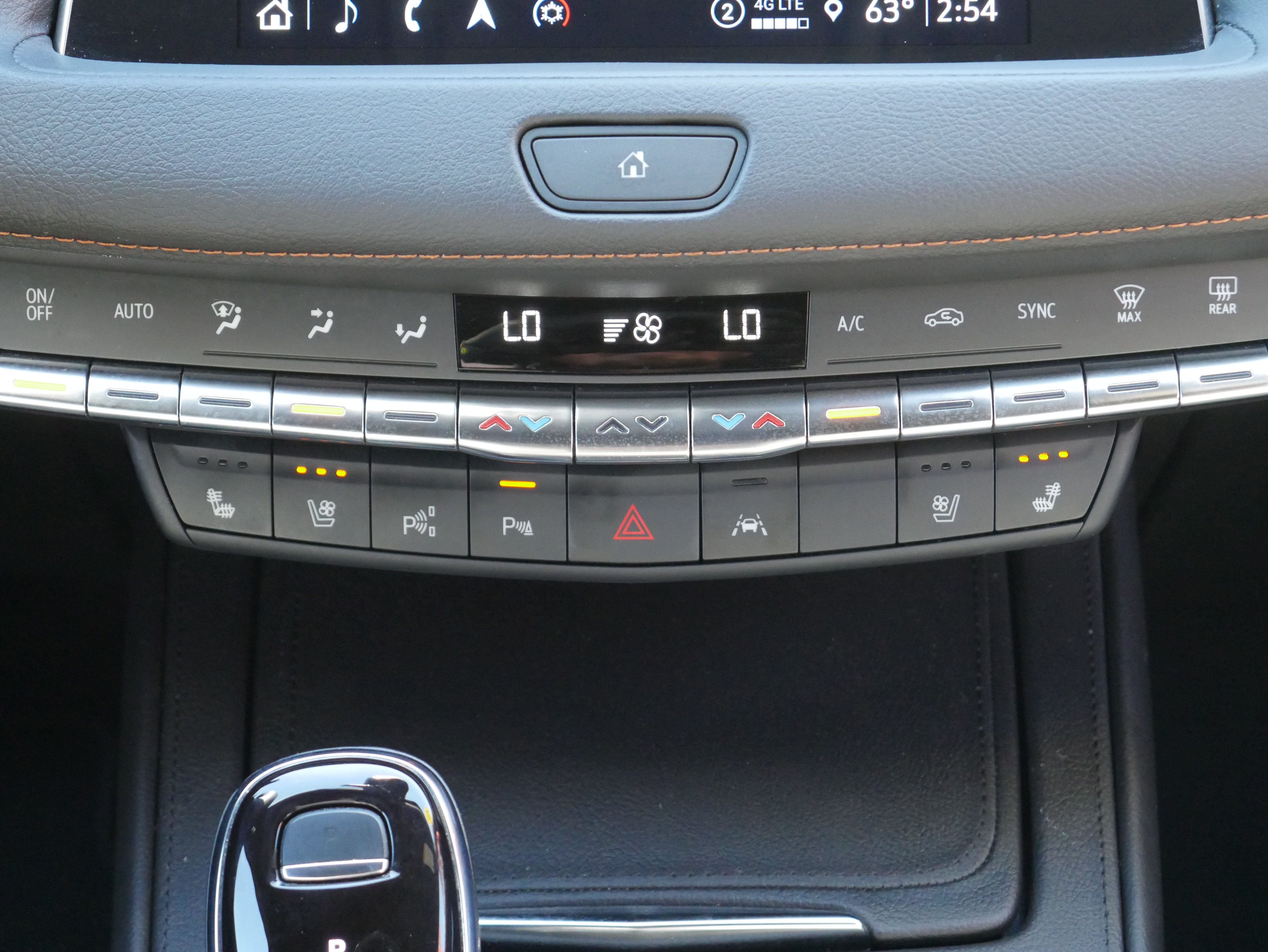 Used 2023 Cadillac XT4 Sport AWD/4WD image 21