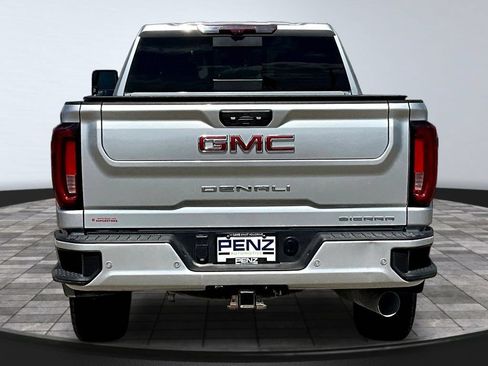 Used 2022 GMC Sierra 3500 Denali w/ Denali Ultimate Package AWD/4WD image 6