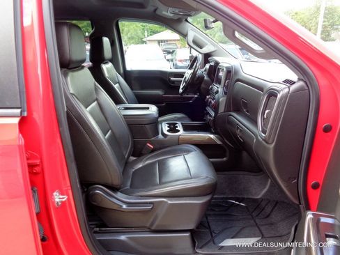 Used 2019 Chevrolet Silverado 1500 LT Trail Boss AWD/4WD image 29