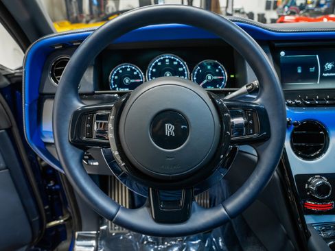 Used 2024 Rolls-Royce Cullinan Black Badge image 13