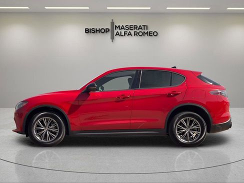 Used 2024 Alfa Romeo Stelvio Sprint image 5