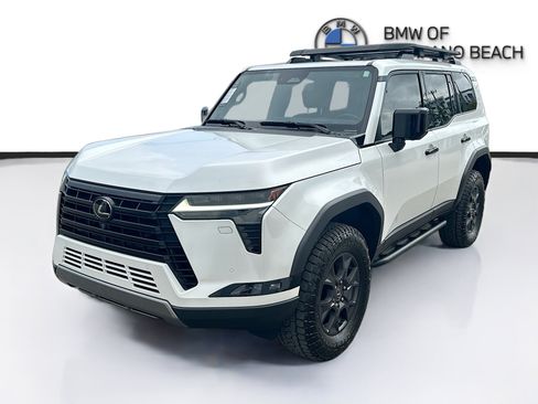 Used 2024 Lexus GX 550 AWD/4WD image 3