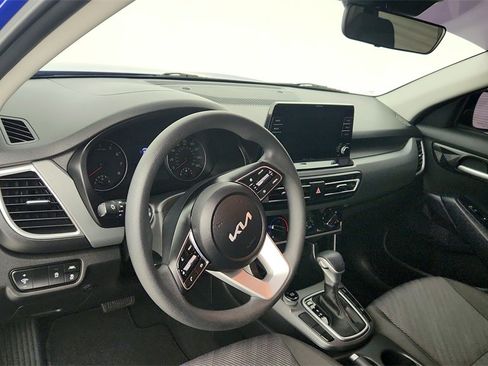 Used 2023 Kia Seltos LX image 16