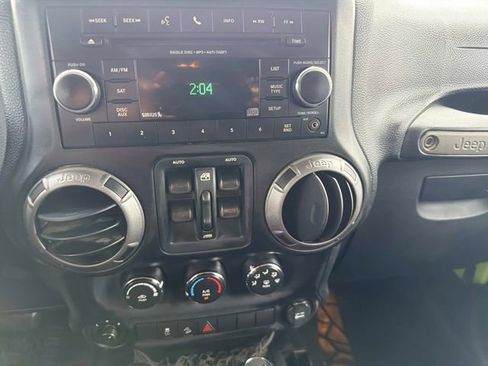 Used 2013 Jeep Wrangler Unlimited Sport image 18