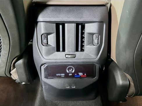 Used 2025 BMW X3 xDrive30i w/ Convenience Package AWD/4WD image 24