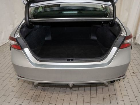 Used 2024 Toyota Camry SE image 5