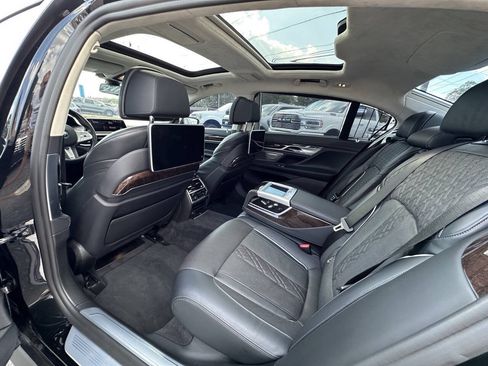 Used 2020 BMW M760i xDrive AWD/4WD image 20