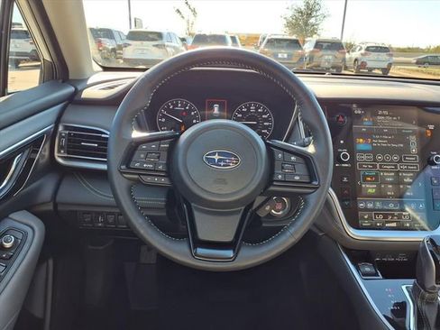 Certified 2025 Subaru Outback Onyx Edition image 12