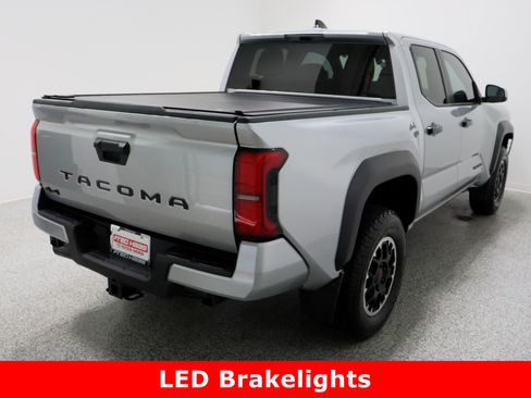 Used 2024 Toyota Tacoma TRD Off-Road image 7