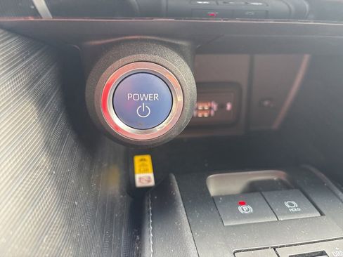 Used 2021 Toyota Venza Limited w/ Advanced Technology Package AWD/4WD image 18