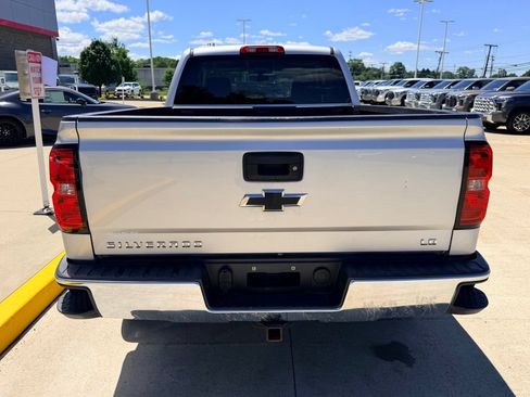 Used 2019 Chevrolet Silverado 1500 LT w/ LPO, Black Pack AWD/4WD image 6