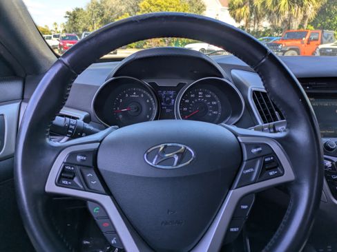 Used 2016 Hyundai Veloster w/ Option Group 02 image 24