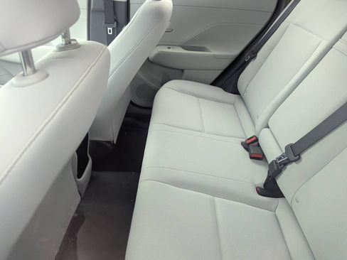 Used 2024 Hyundai Kona SEL FWD image 9