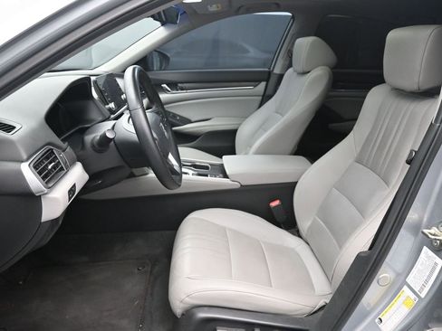Used 2019 Honda Accord EX-L image 18