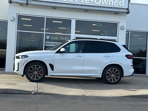Certified 2024 BMW X5 xDrive50e w/ M Sport Package image 6