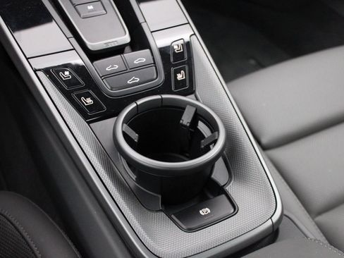 Used 2020 Porsche 911 Carrera 4S image 30