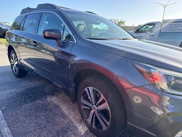 Used 2018 Subaru Outback 2.5i Limited AWD/4WD image 8