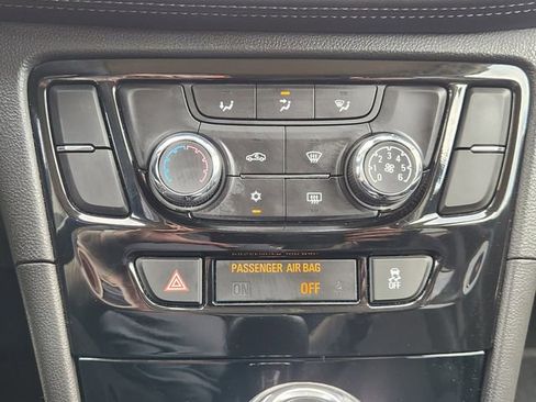 Used 2018 Buick Encore Preferred FWD image 18