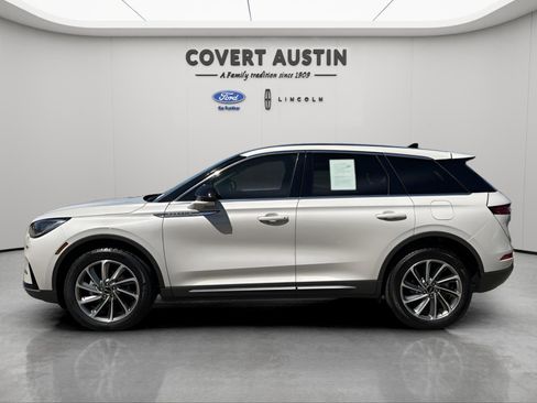 Used 2023 Lincoln Corsair FWD w/ Equipment Group 101A image 2