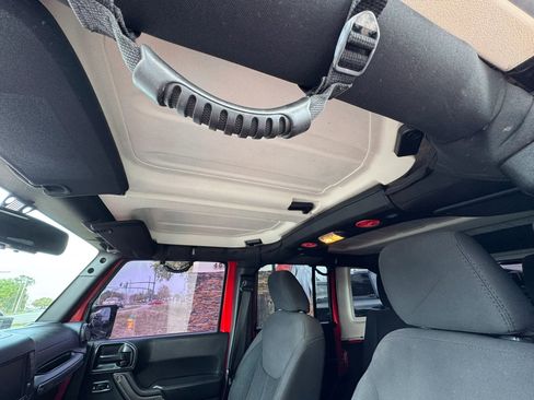 Used 2017 Jeep Wrangler Unlimited Sport image 20