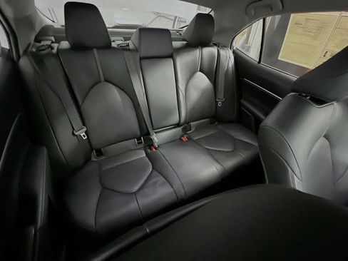 Used 2023 Toyota Camry XLE image 30