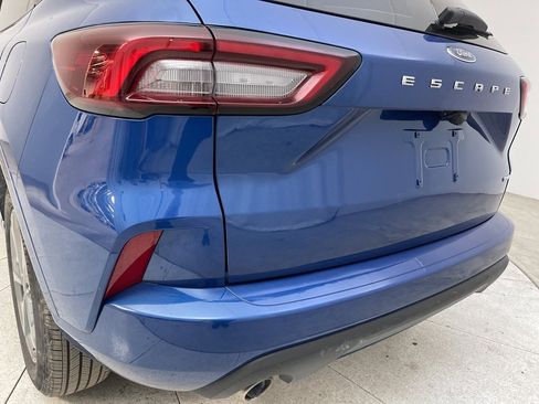 Used 2023 Ford Escape ST-Line image 13