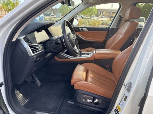 Used 2022 BMW X7 xDrive40i w/ Premium Package image 10